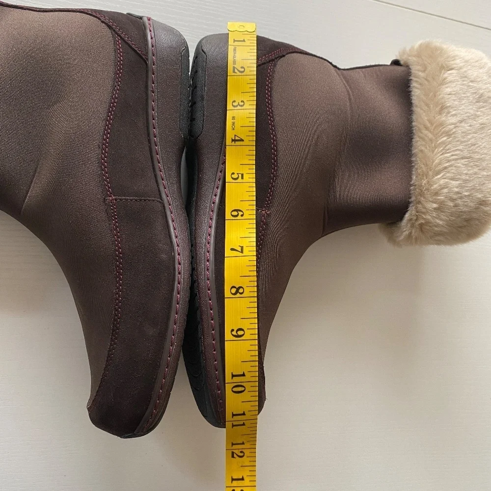 Aetrex Berries Women's Brown Water Resistant Mid Calf Boots Size 10.5